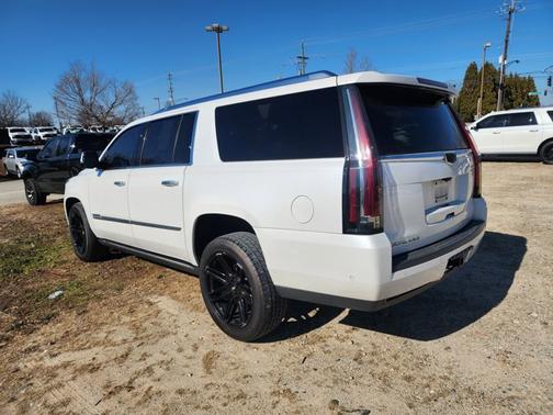 2020 Cadillac Escalade ESV Premium Luxury