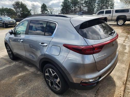 2022 Kia Sportage EX