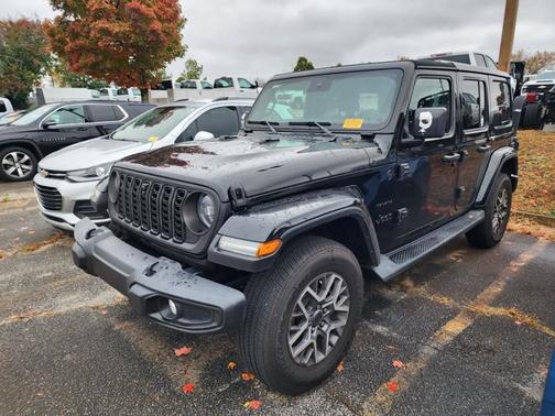 2024 Jeep Wrangler Sahara