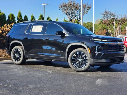 2026 Chevrolet Traverse FWD LT
