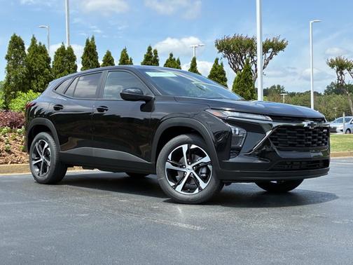 Mosaic Black Metallic 2026 Chevrolet Trax 1RS
