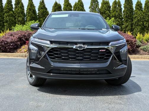 Mosaic Black Metallic 2026 Chevrolet Trax 1RS