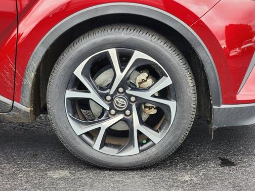 2018 Toyota C-HR XLE