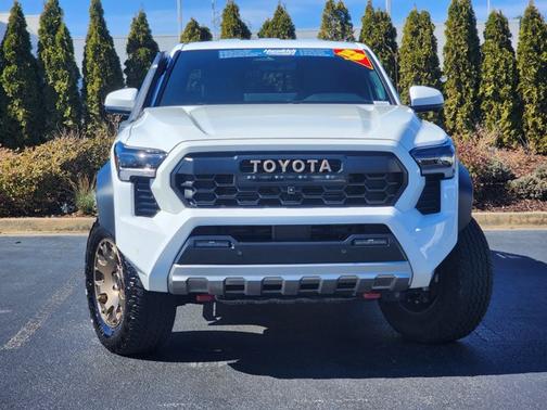 2025 Toyota Tacoma Base