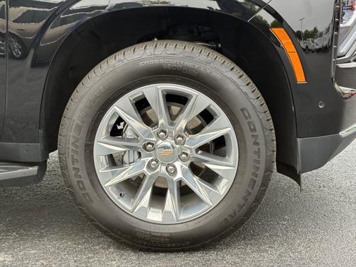 Black 2026 Chevrolet Suburban Premier