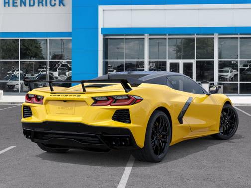 2025 Chevrolet Corvette 2LT