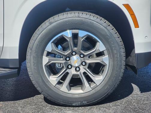 2025 Chevrolet Tahoe LS