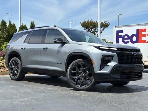 Sterling Gray Metallic 2026 Chevrolet Traverse FWD RS