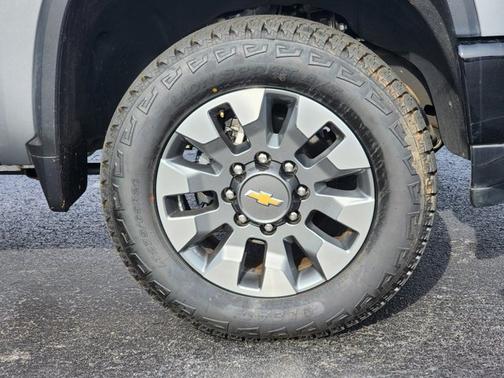 2024 Chevrolet Silverado 2500 Custom