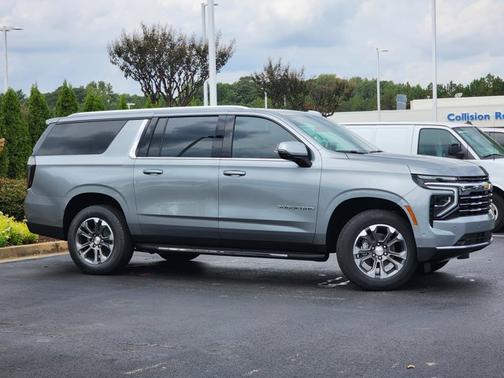 2026 Chevrolet Suburban LT