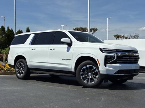 Summit White 2026 Chevrolet Suburban LT