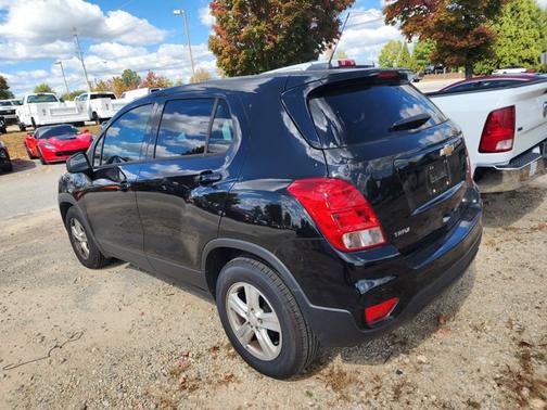 2022 Chevrolet Trax LS