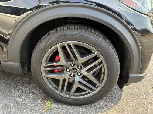 Agate Black 2025 Ford Explorer ST
