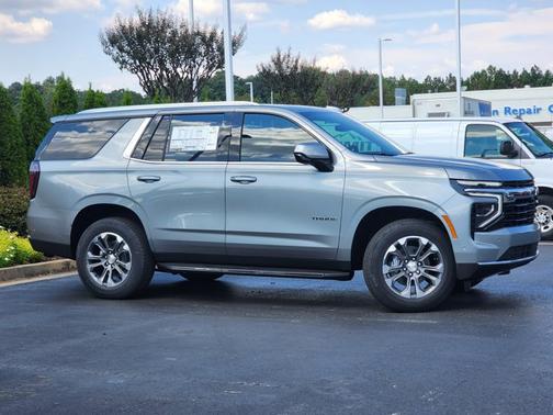 2025 Chevrolet Tahoe LS
