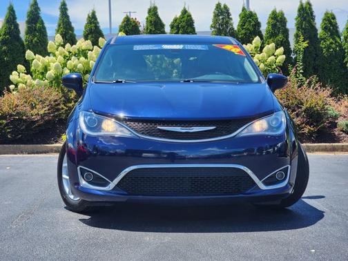 2020 Chrysler Pacifica Touring