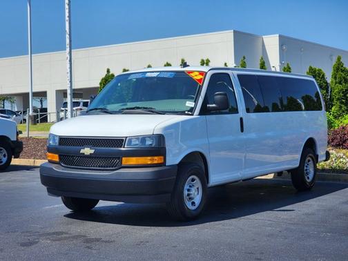 2023 Chevrolet Express 3500 LS