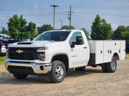 2025 Chevrolet Silverado 3500 Work Truck