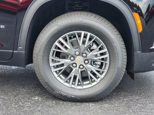 2025 Chevrolet Traverse FWD LT