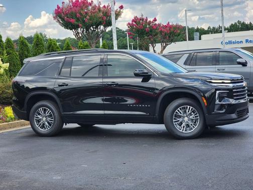 2025 Chevrolet Traverse FWD LT