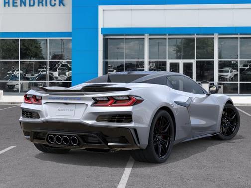 Blade Silver Metallic 2026 Chevrolet Corvette 2LZ