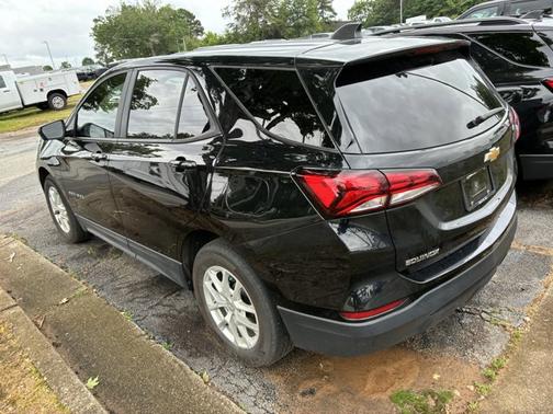 Mosaic Black Metallic 2024 Chevrolet Equinox LS
