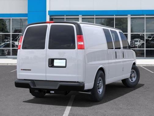 2025 Chevrolet Express 2500