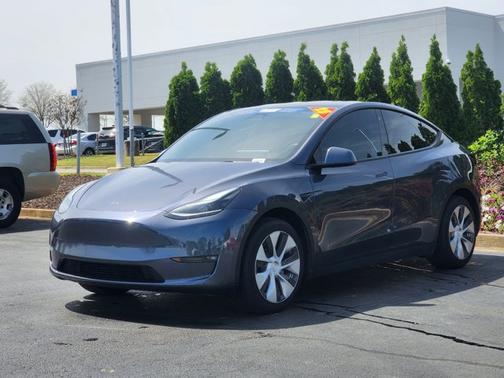 2023 Tesla Model Y Base