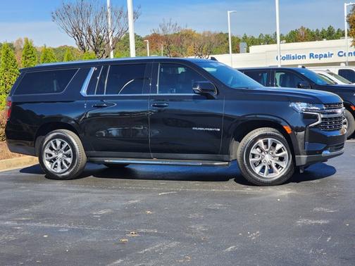 2023 Chevrolet Suburban LT