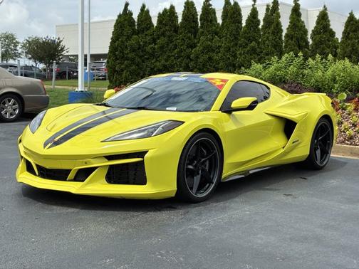 Accelerate Yellow Metallic 2024 Chevrolet Corvette 3LZ