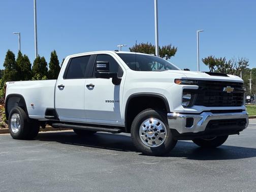 Summit White 2026 Chevrolet Silverado 3500 Work Truck