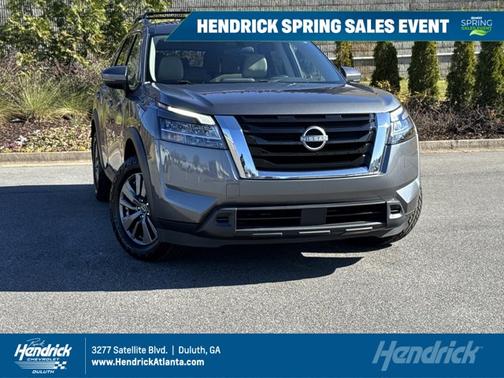 2022 Nissan Pathfinder SV