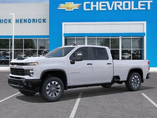 Summit White 2026 Chevrolet Silverado 2500 Custom