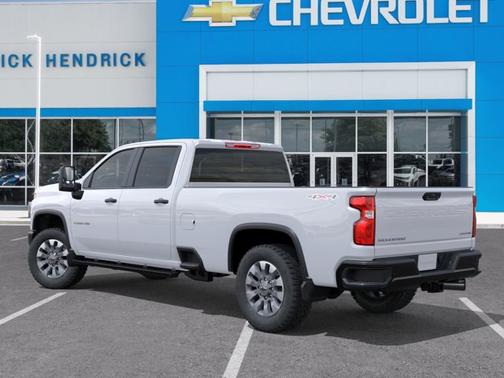 Summit White 2026 Chevrolet Silverado 2500 Custom