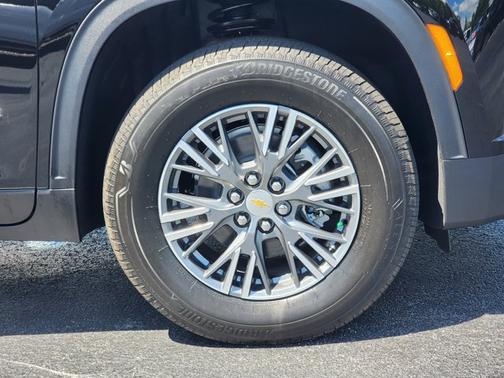 2025 Chevrolet Traverse FWD LT