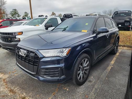 2023 Audi Q7 Premium Plus