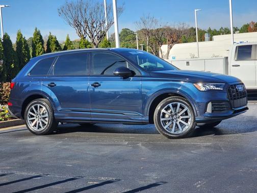 2023 Audi Q7 Premium Plus