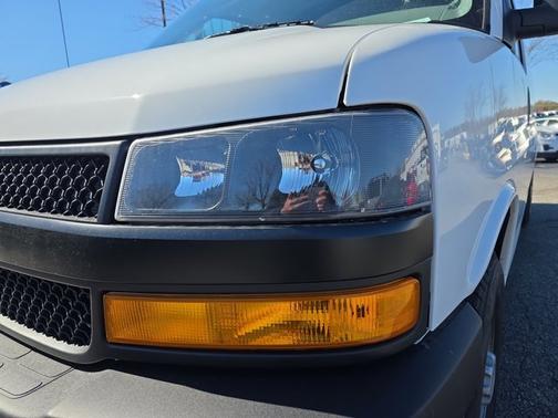 2025 Chevrolet Express 2500 Work Van