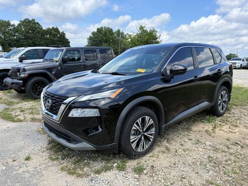 Super Black 2022 Nissan Rogue SV