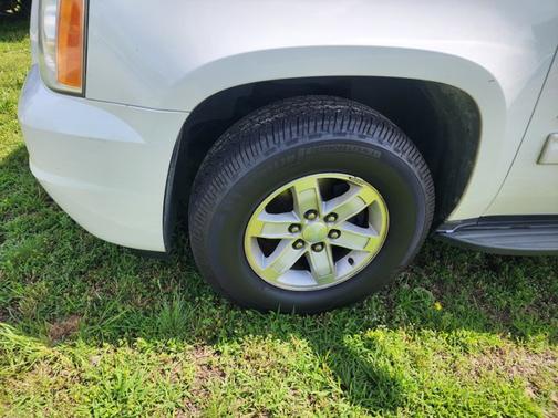2012 GMC Yukon SLE