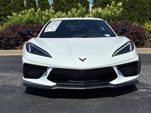 Arctic White 2026 Chevrolet Corvette 1LT