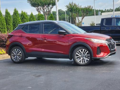 2023 Nissan Kicks SV