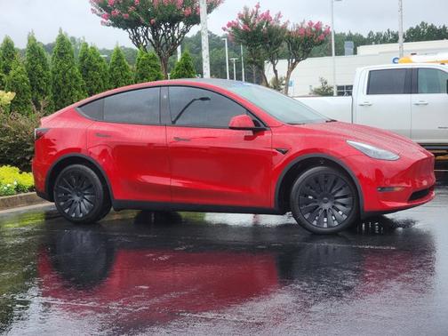 2023 Tesla Model Y Long Range