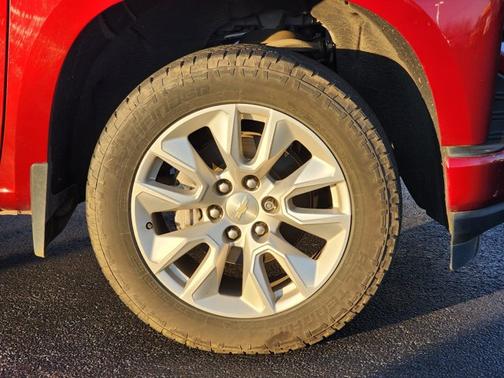 2020 Chevrolet Silverado 1500 Custom