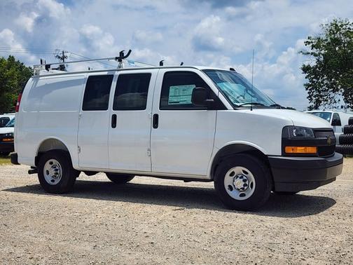 2025 Chevrolet Express 2500