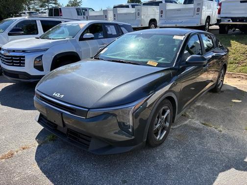 Interstellar Gray 2025 Kia K4 LXS