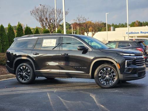 2026 Chevrolet Traverse FWD LT