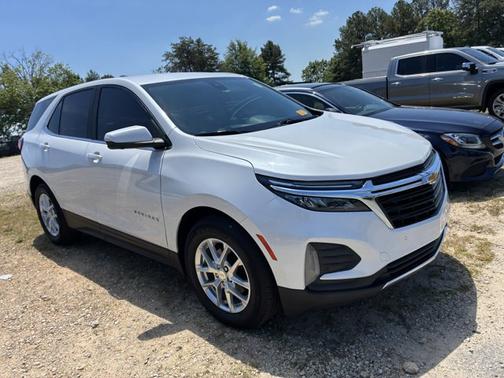 Iridescent Pearl Tricoat 2022 Chevrolet Equinox 1LT
