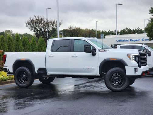 2023 GMC Sierra 2500 AT4
