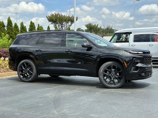 Mosaic Black Metallic 2026 Chevrolet Traverse FWD RS
