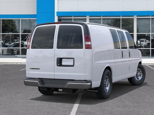 2025 Chevrolet Express 2500